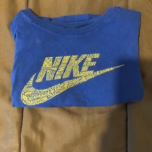 Nike T-shirt